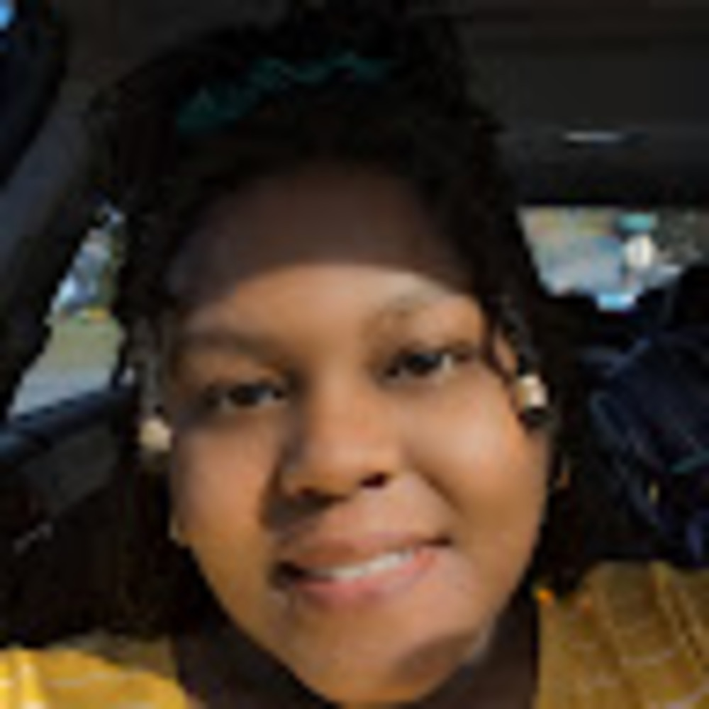 Meet your Posher, Ebony